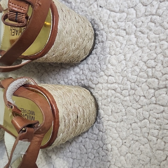 Michael Michael Kors platform ankle strap sandals with leather uppers - Picture 10 of 10